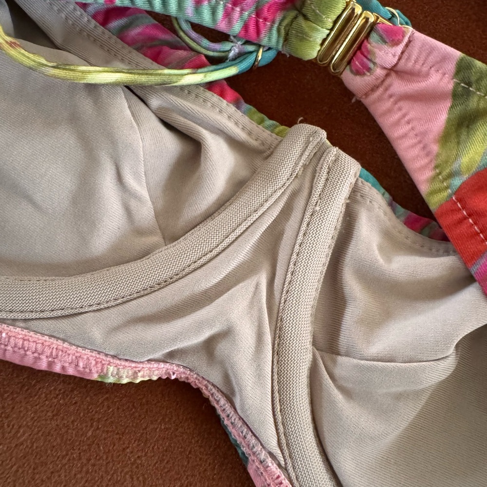 FARM Rio Multicolor Bikini Top - Picture 7 of 7